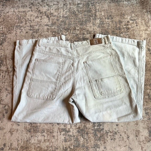 Free People Piper Mid Rise
Crop Wide‎ Leg Jeans
Bleach Bloom Womens Sz
32 - Picture 7 of 12